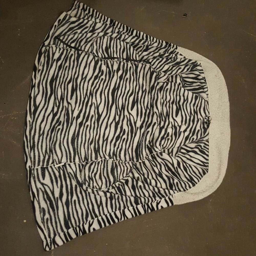Zebra Striped Bath Robe - Picture 2 of 2